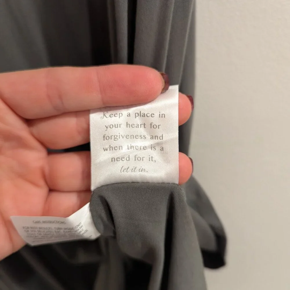 FACEPLANT DREAMS Nwt Bamboo V-Neck Nightshirt S Earl Gray Gray/Green SOFT - Picture 12 of 15